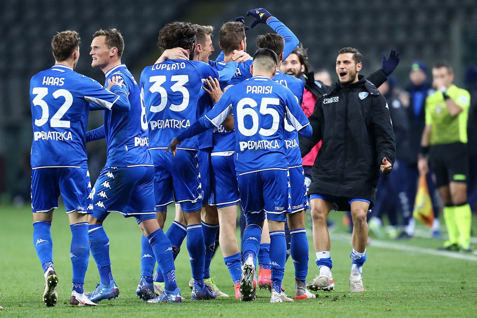 曼遥遥领先 曼遥遥领先